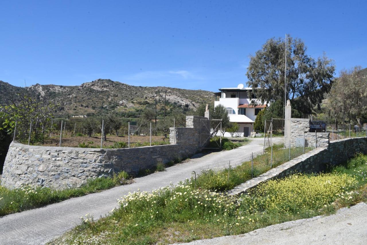 Bernie House 2 Lägenhet Mélanes Exteriör bild